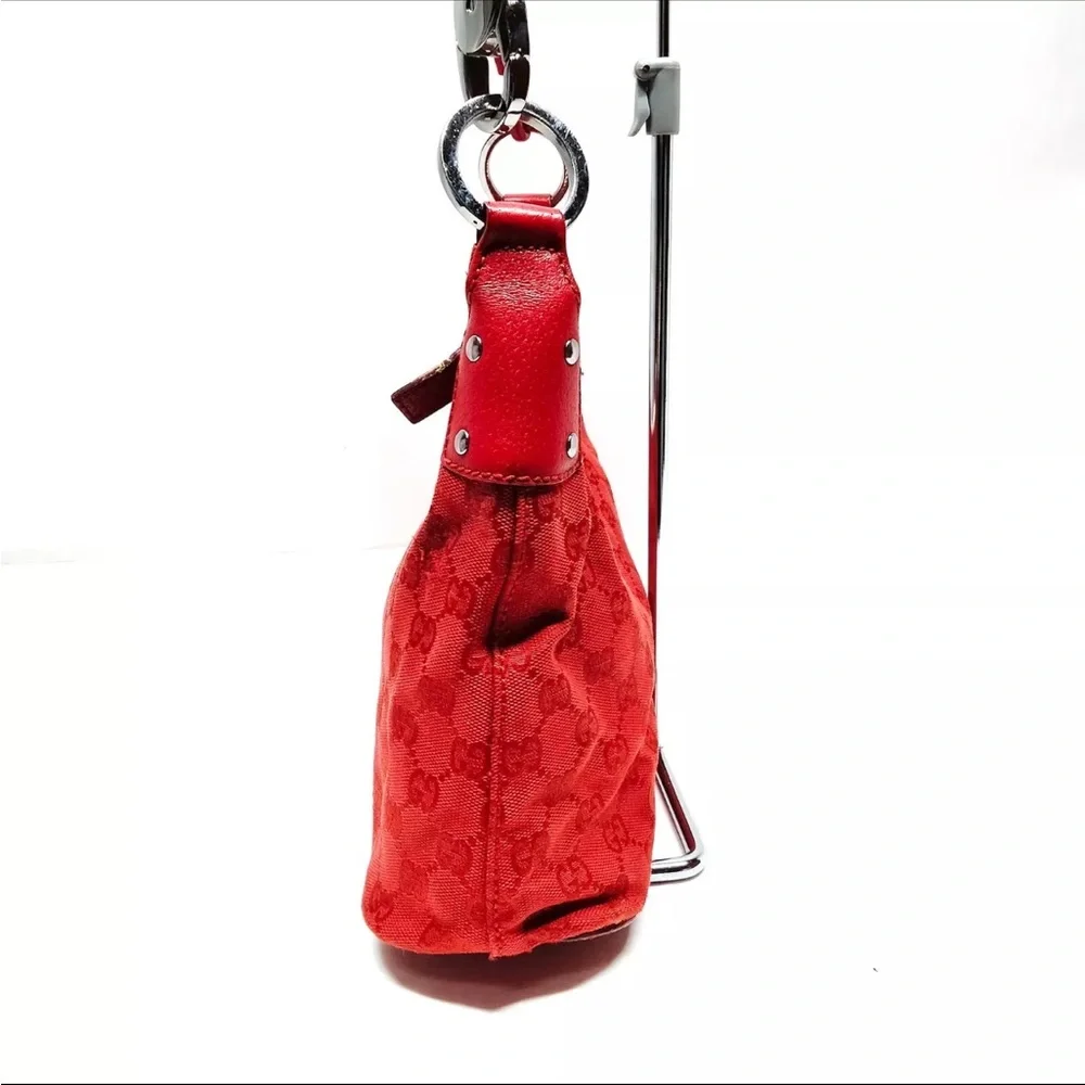 Gucci Red Shoulder Bag - Picture 7 of 16